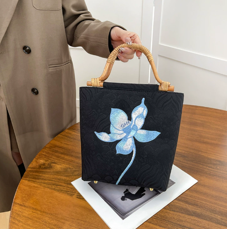 [2026 Collection] "Fanghua" Series: Chinese-style Evening Handbag with Woven Handle